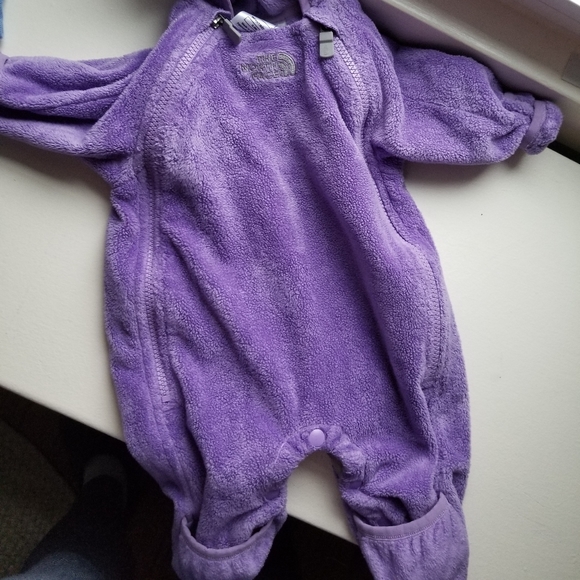 0-3 Fleece bunting and sweatsuit bundle - Picture 2 of 3